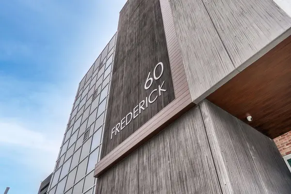 60 Frederick ST #811, Kitchener, ON N2H 0C7