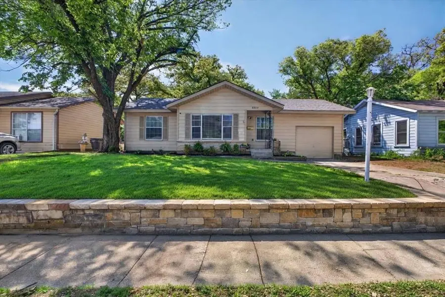 6828 Greenlee Street, Fort Worth, TX 76112