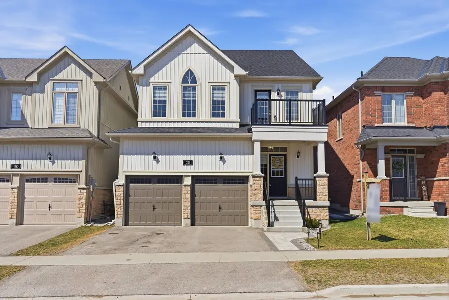 28 Fernridge HTS, Cavan Monaghan, ON L0A 1G0