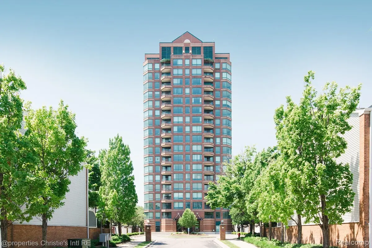 3320 Spinnaker LN #14B, Detroit, MI 48207