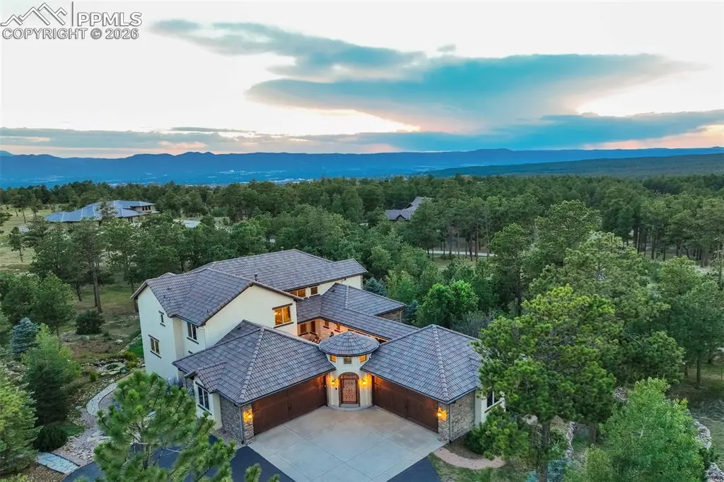 5085 Saxton Hollow RD, Colorado Springs, CO 80908