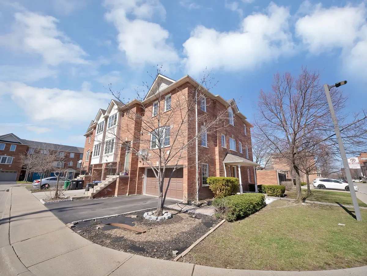 80 Acorn PL #59, Mississauga, ON L4Z 4E1