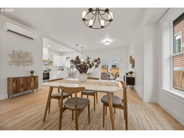 4234 SE YAMHILL ST, Portland, OR 97215