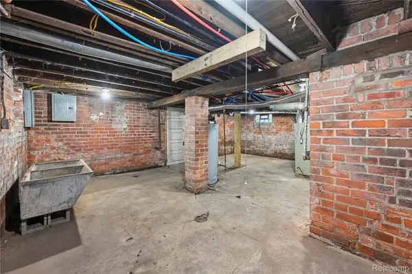 3026 Mount Elliott ST, Detroit, MI 48207