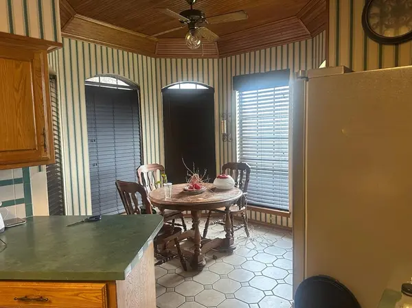 4110 Cross Bend Drive, Arlington, TX 76016