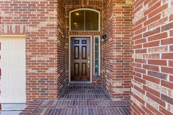 2745 Albatross Lane, Fort Worth, TX 76177