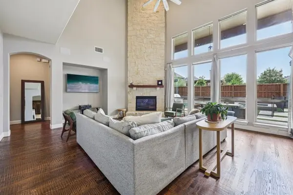 2704 Trophy Club Drive, Trophy Club, TX 76262