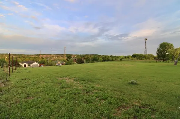 315 S Army Avenue, Dallas, TX 75211