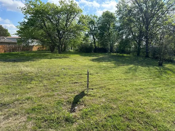 201 S Lawson Street, Burleson, TX 76028