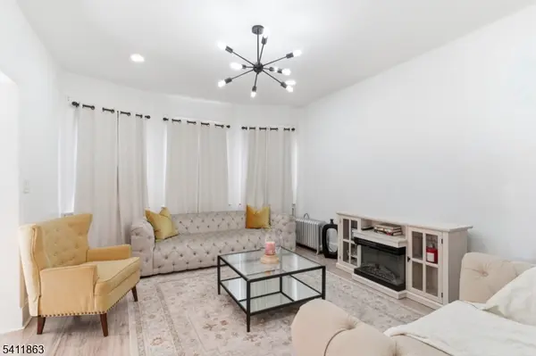 209 Taylor St, City Of Orange Twp., NJ 07050