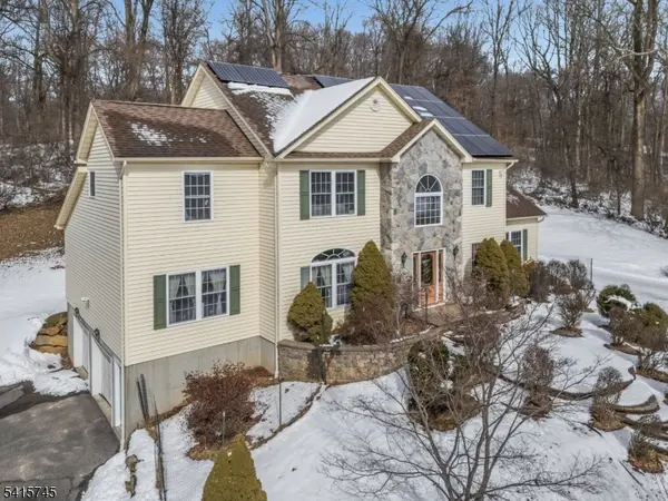 3 Elk Ridge Rd, Lebanon Twp., NJ 07830