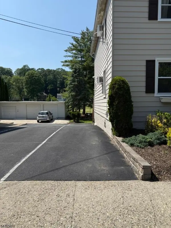 19 Cobb Pl, Morristown Town, NJ 07960