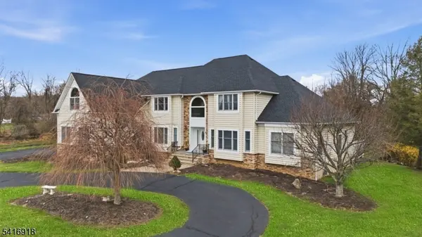 3 Cole Ct, Raritan Twp., NJ 08822