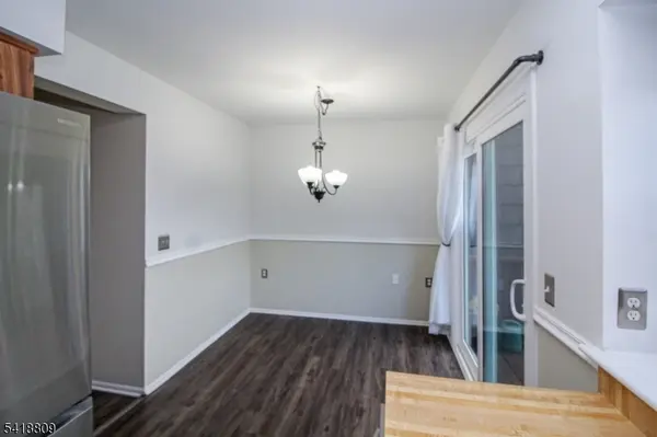 7 Duck Hawk Ct, Allamuchy Twp., NJ 07840