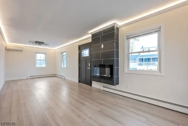 136 Palsa Ave, Elmwood Park Boro, NJ 07407