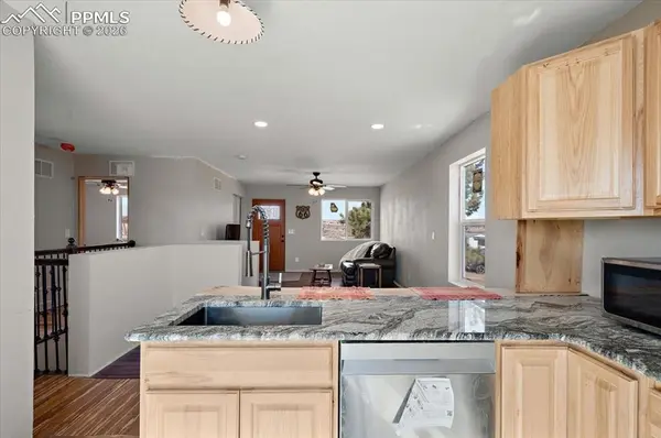 5228 Cuerno Verde BLVD, Colorado City, CO 81019