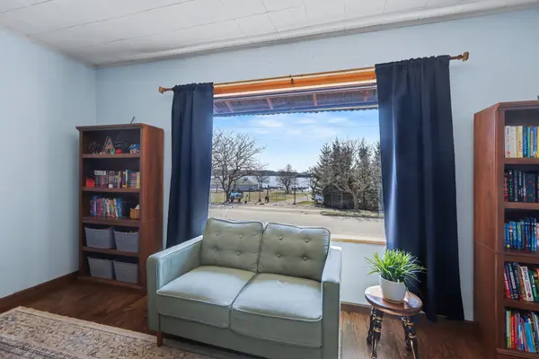 38 Lake ST, City Of Manistee, MI 49660