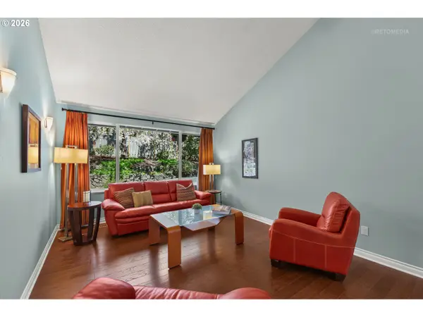 10145 SW PAULINA DR, Tualatin, OR 97062