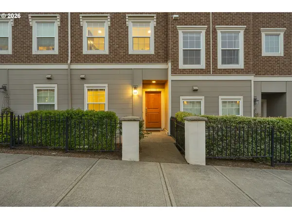 28715 SW VILLEBOIS DR, Wilsonville, OR 97070