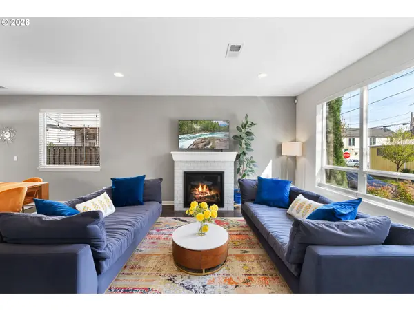 3315 SE 11TH AVE, Portland, OR 97202