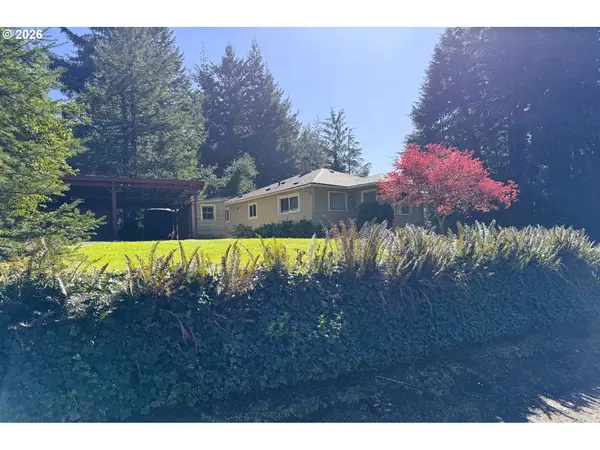 63433 SEA SPRAY DR, Coos Bay, OR 97420