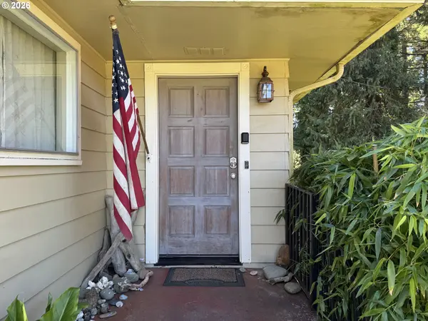 63433 SEA SPRAY DR, Coos Bay, OR 97420