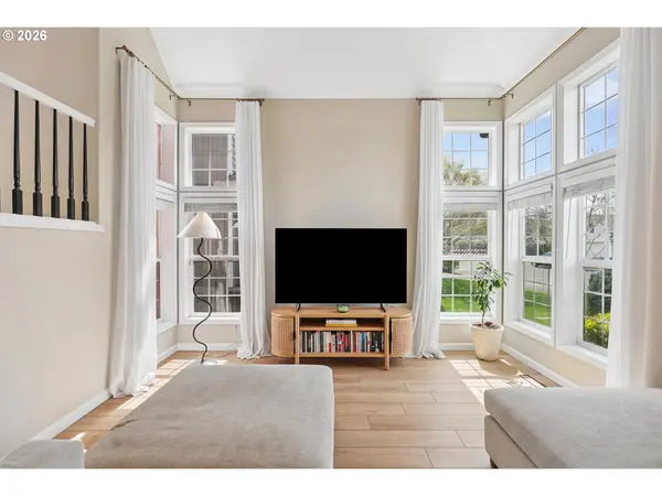 358 SE 69TH AVE, Hillsboro, OR 97123