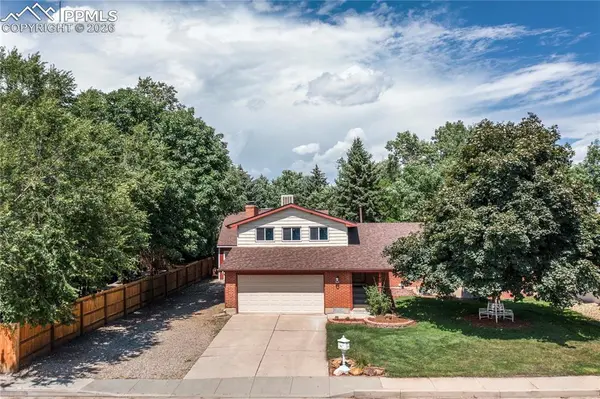 5320 Saddle Horn AVE, Colorado Springs, CO 80915