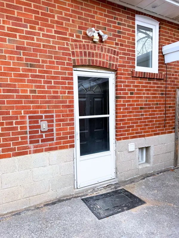 41 Bainbridge AVE #BSMT, Toronto C06, ON M3H 2J8