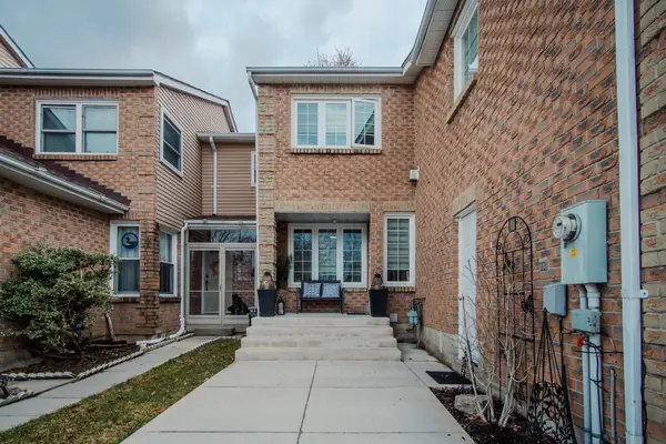 1039 Rowntree CRES, Pickering, ON L1V 5A9