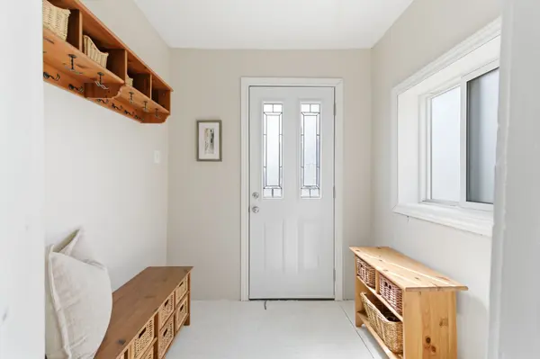 195 Burk ST, Oshawa, ON L1J 4C2