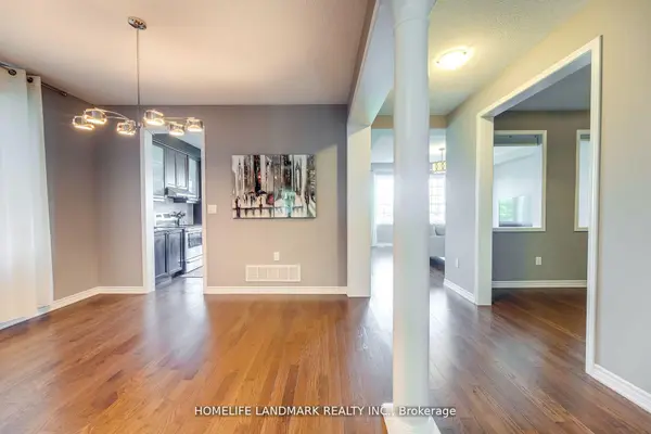 186 Degraaf CRES, Aurora, ON L4G 0X1