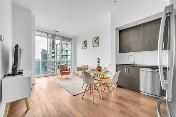 2212 Lake Shore Boulevard West BLVD W #PH08, Toronto W06, ON M8V 0C2