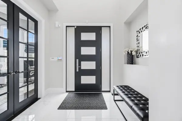 4 Spain CRES, Brampton, ON L6P 4G8