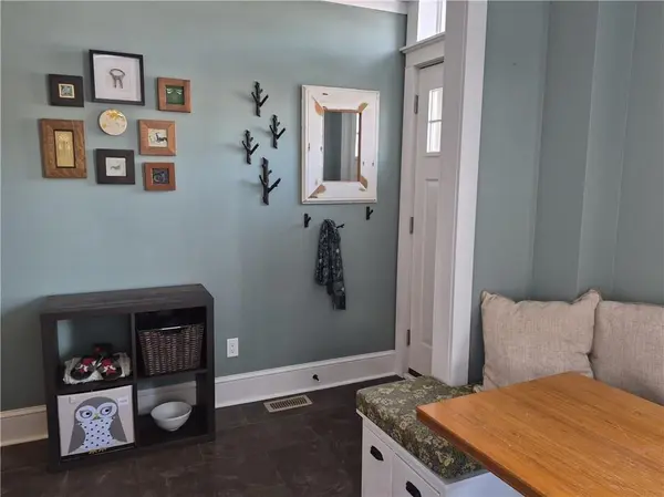 210 Charlton AVE E, Hamilton, ON L8N 1Z1