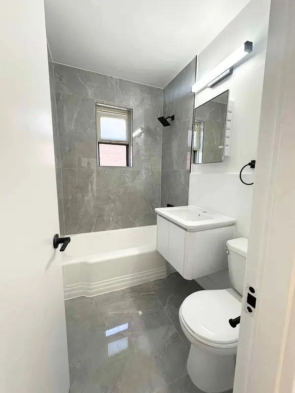 155 Stinson ST #3, Hamilton, ON L8N 1S7