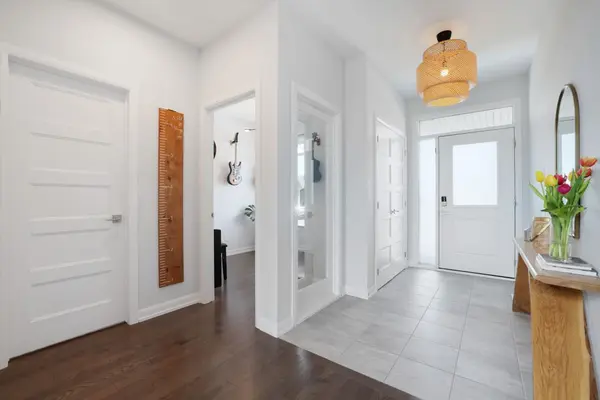 92 Morris ST E, Carleton Place, ON K7C 0H1