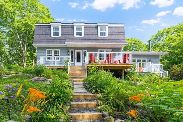 6 Harmony LN, Parry Sound, ON P2A 0B1