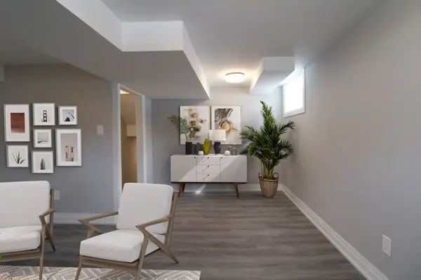 889 Sydenham RD #A, Peterborough, ON K9J 1K4