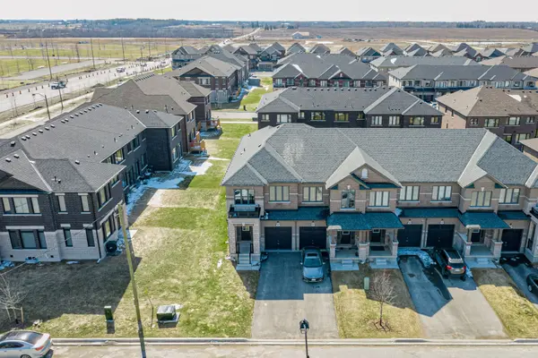 100 Corley ST W, Kawartha Lakes, ON K9V 6C2