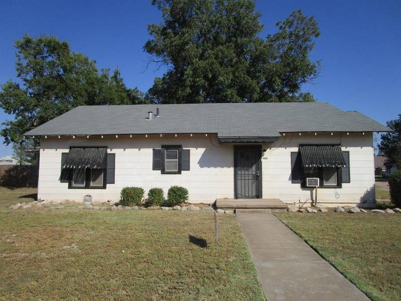 402 N 3rd Street, Crowell, TX 79227