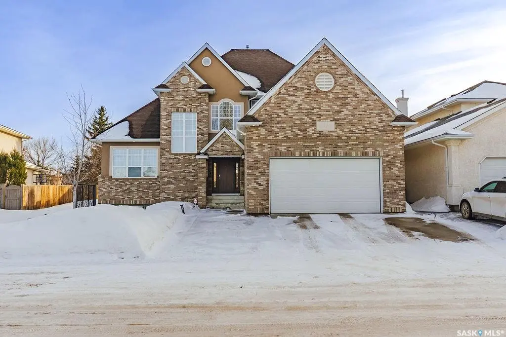 303 Adaskin COVE, Saskatoon, SK S7N 4P3