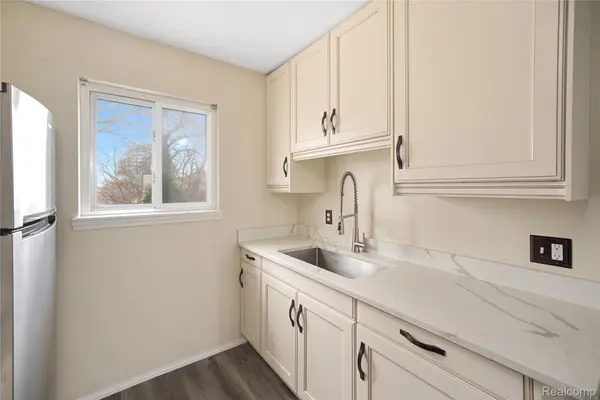 1740 Fort ST #36, Trenton, MI 48183