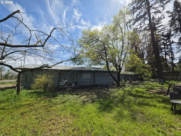 3910 S SANTIAM HWY, Lebanon, OR 97355