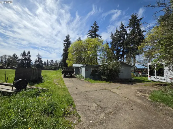 3910 S SANTIAM HWY, Lebanon, OR 97355