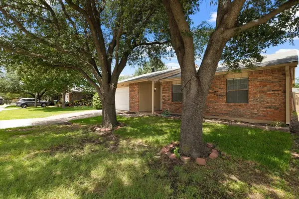 5529 Gates Drive, The Colony, TX 75056