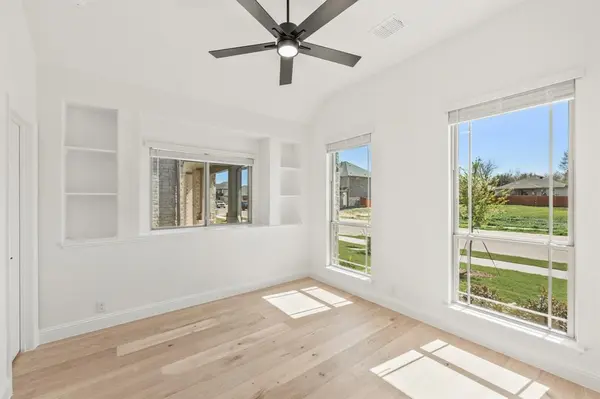 3212 Emerald Trace Drive, Denton, TX 76226