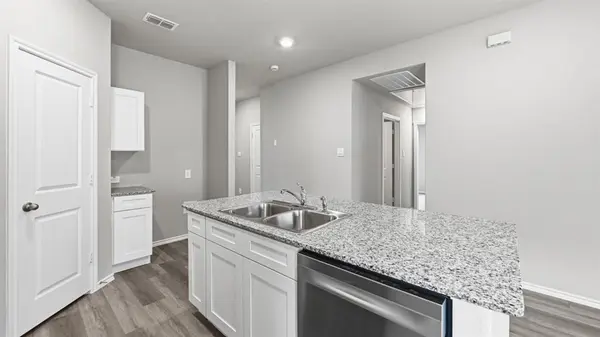 5548 ROLLINS Drive, Denton, TX 76249