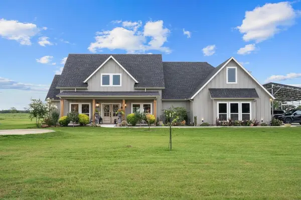 109 County Road 2696, Alvord, TX 76225