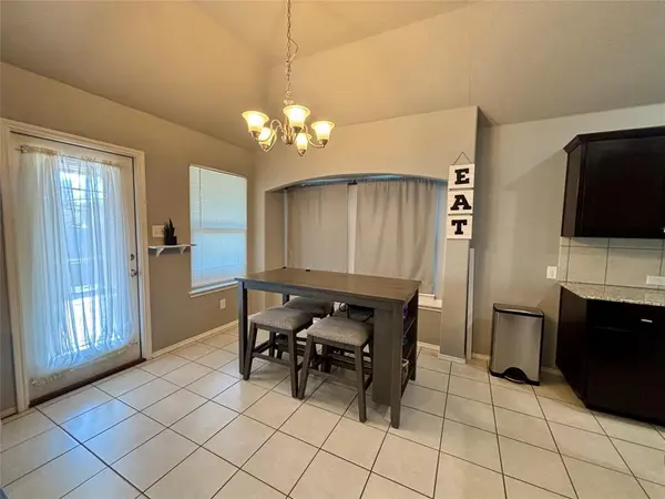 900 Grouse Road, Glenn Heights, TX 75154